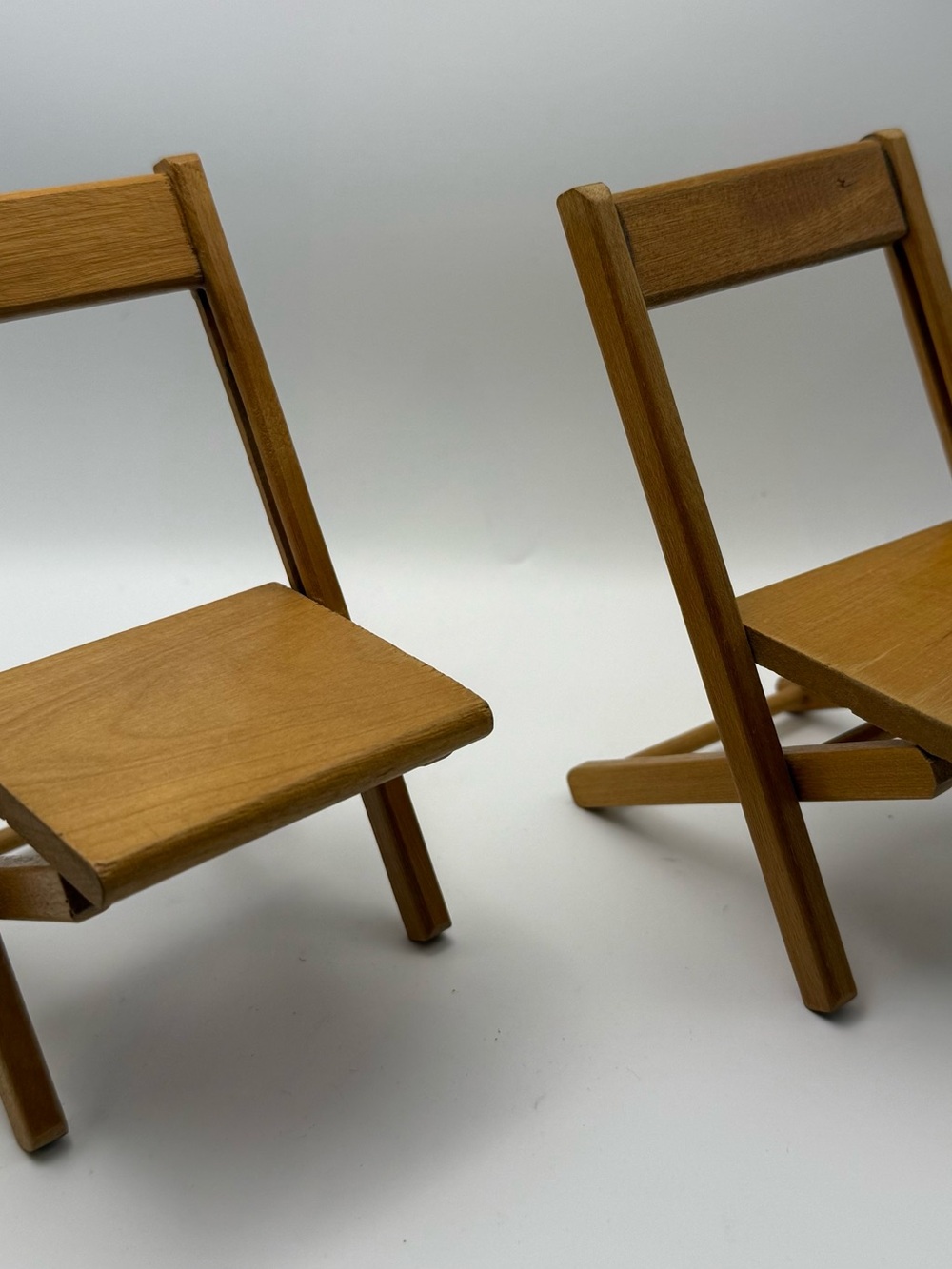 Vintage Strombecker Wooden Pair Of Folding Chairs Seat Doll House
Furniture